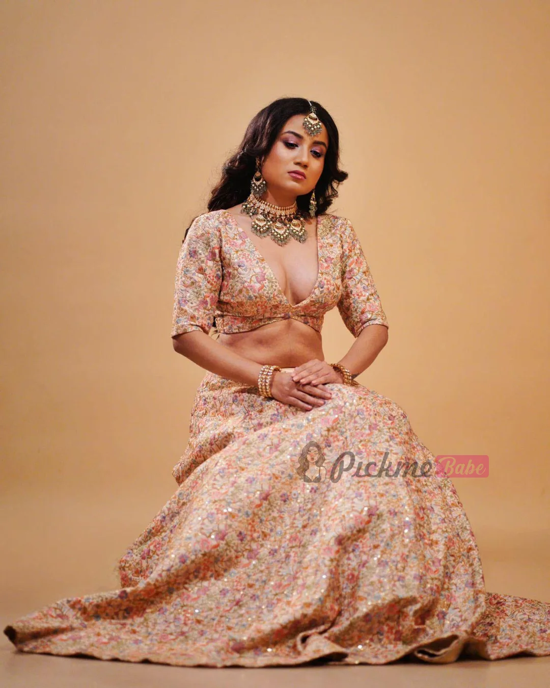 Married Female Escort Amli pallavi pic1
