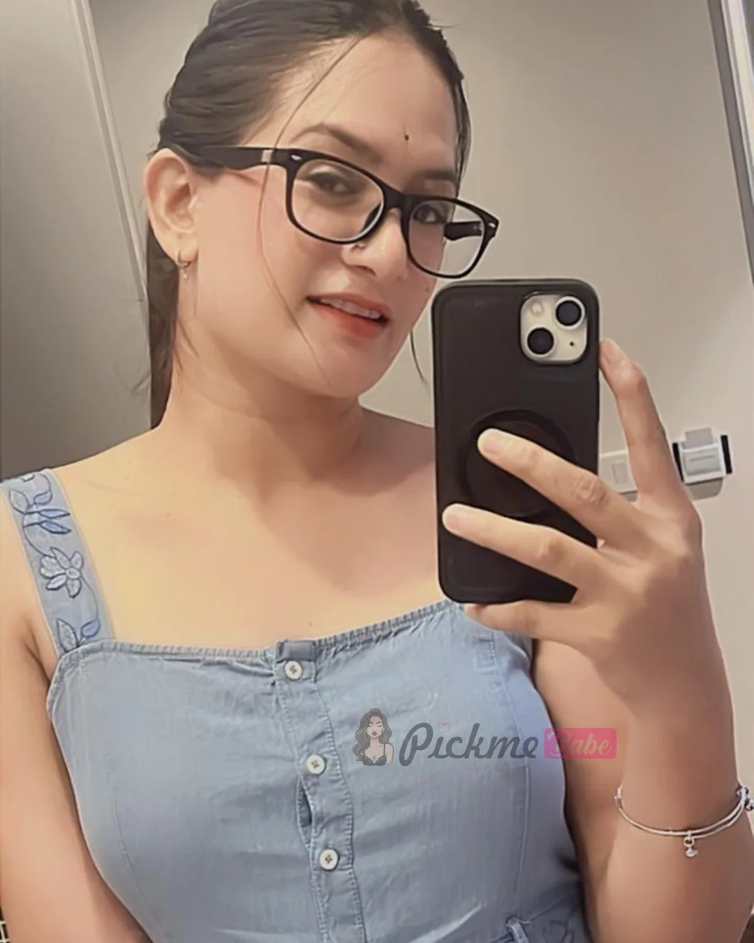 Professional Call Girl yashika pic7